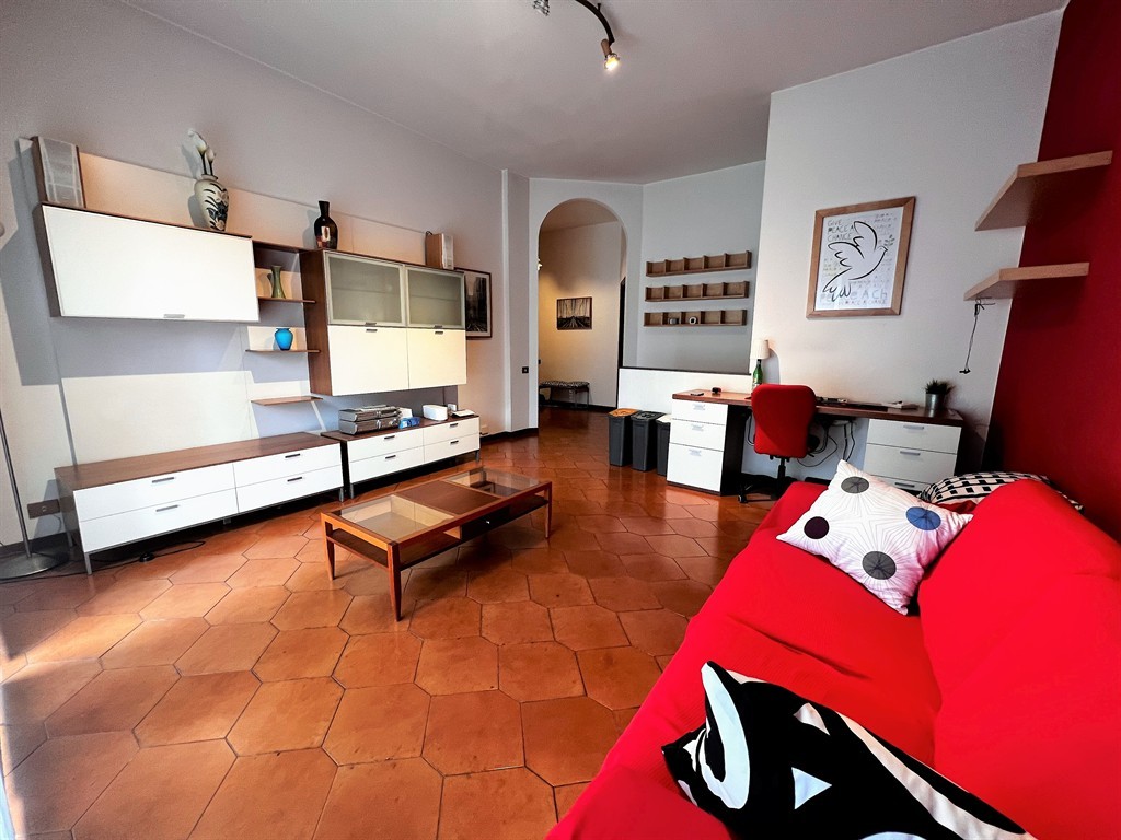 Affitto con contratto agevolato tre anni ampio BILOCALE con box incluso