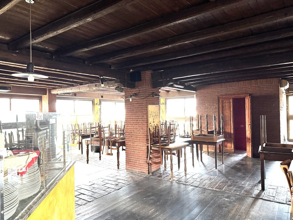 AFFITTASI NEGOZIO PER CENTRO DIAGNIOSTICO - ADIACENTE STATALE 36 - COSTA MASNAGA