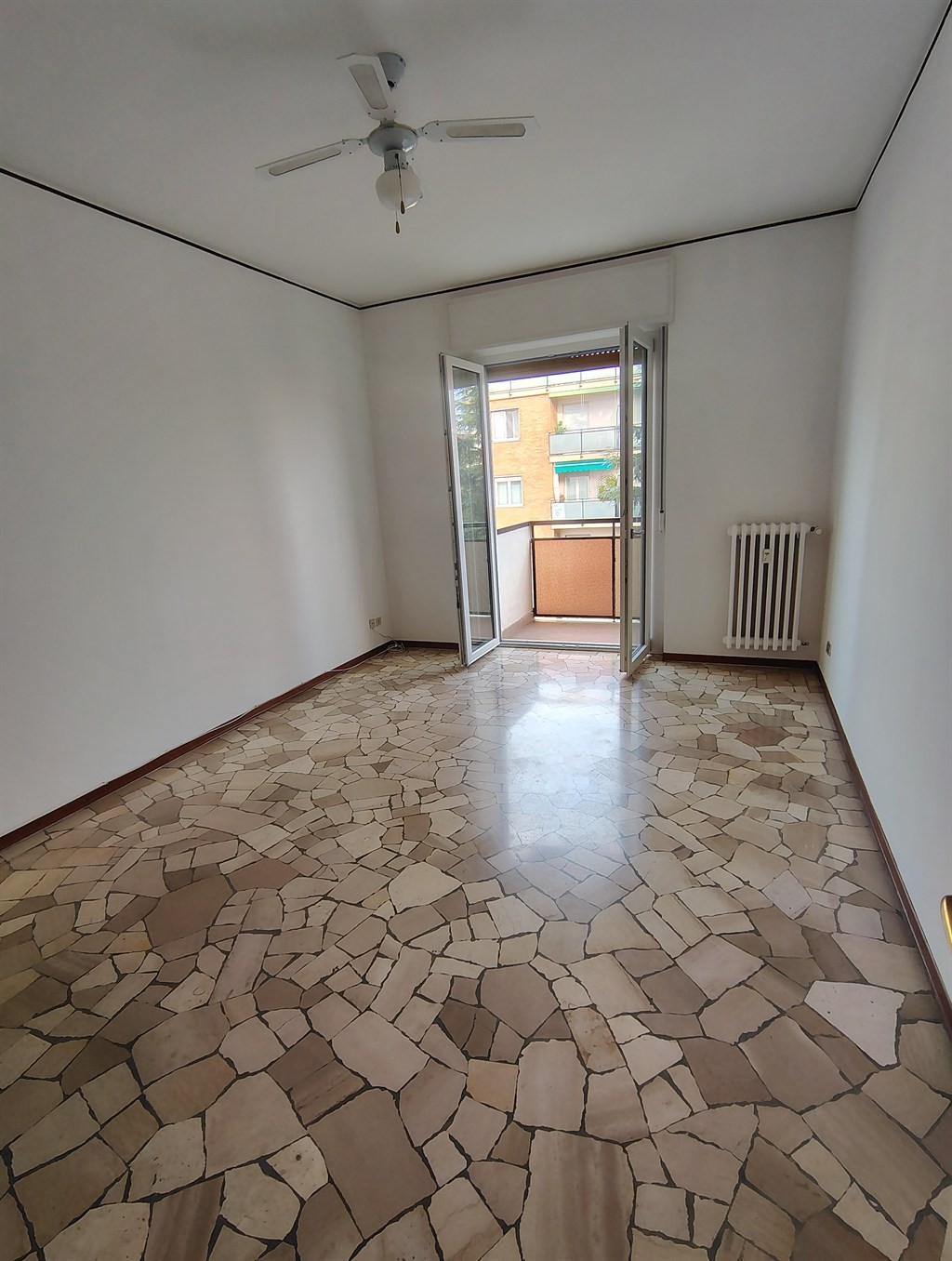 Milano MM1 Precotto - AFFITTASI appartamento bilocale con box