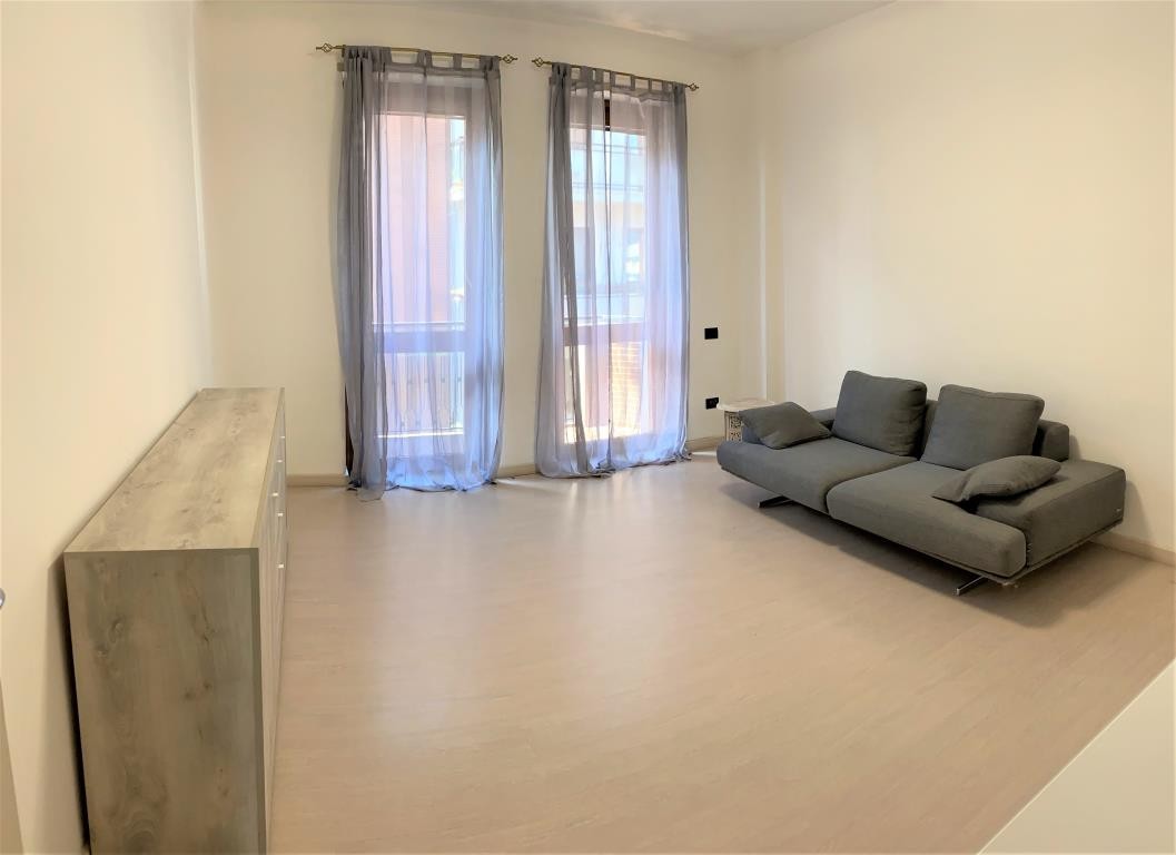Monza centro - AFFITTASI appartamento arredato 3 locali